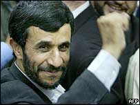 Mahmoud Ahmadinejad voting on 24 June 2005