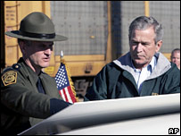 President Bush in El Paso sector of the US-Mexico border 